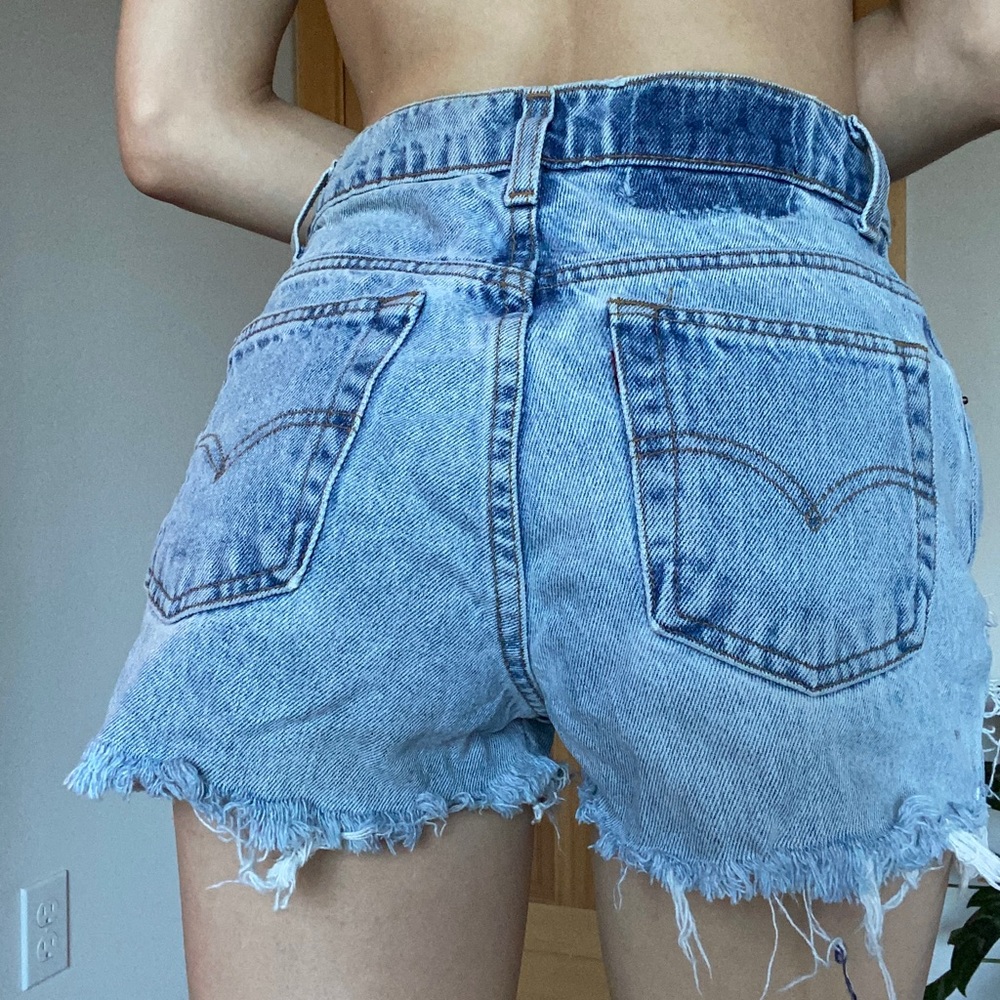 Vintage high waisted Levi’s cutoff jean shorts - Picture 2 of 3